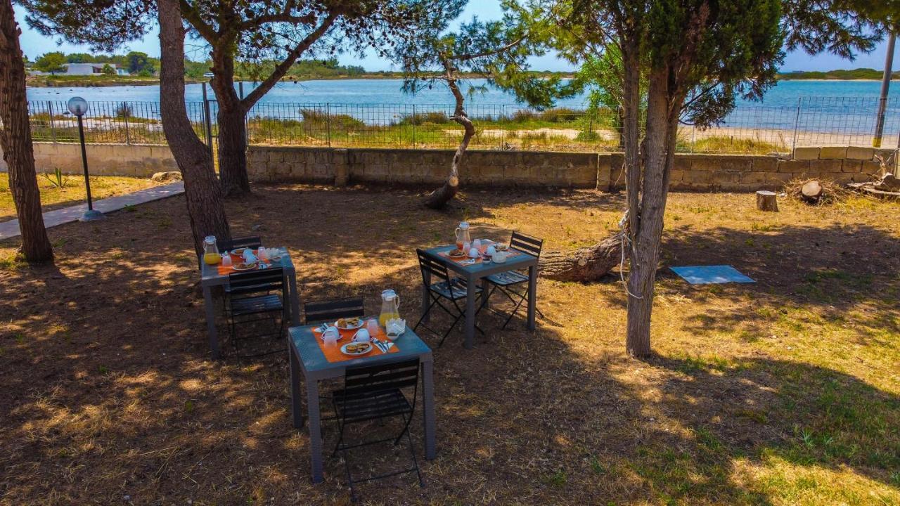 B&B La Penisola ポルト・チェザーレオ エクステリア 写真